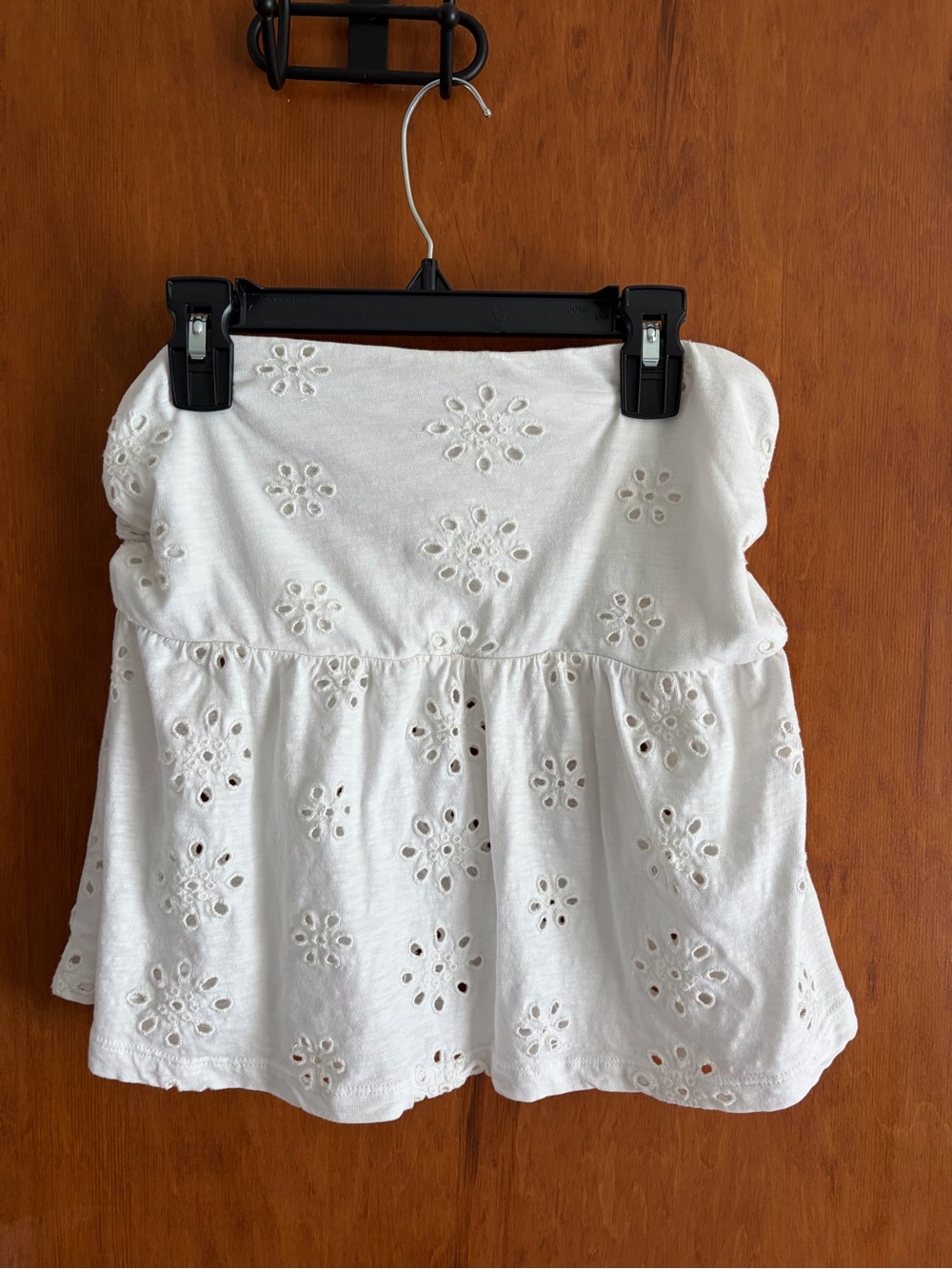 American Eagle White Eyelet Strapless Top